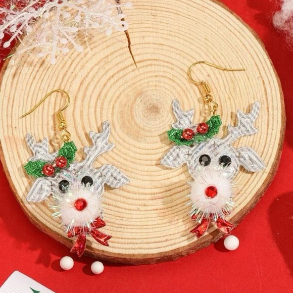 Reindeer Earrings - Picture 4 of 6